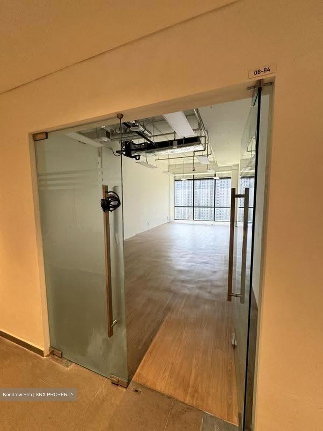 Woods Square (D25), Office #611818161